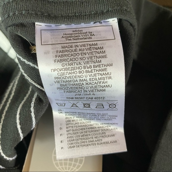 Adidas NWT women’s small multi sport shorts - Picture 5 of 9